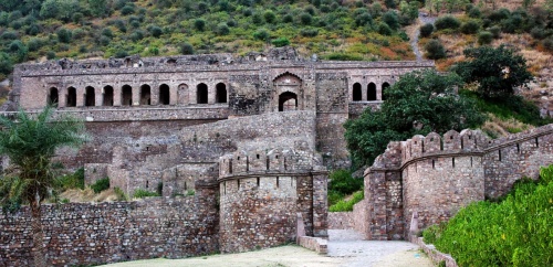 Bhangarh Fort | Visit the most haunted place of India in Rajasthan 