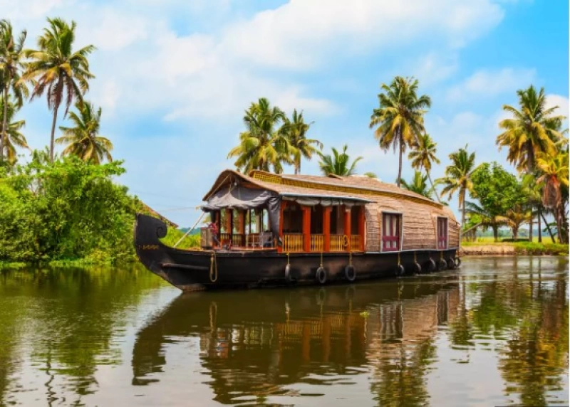 You will soon be able to enjoy this attractive river cruise in the Malabar region of Kerala state