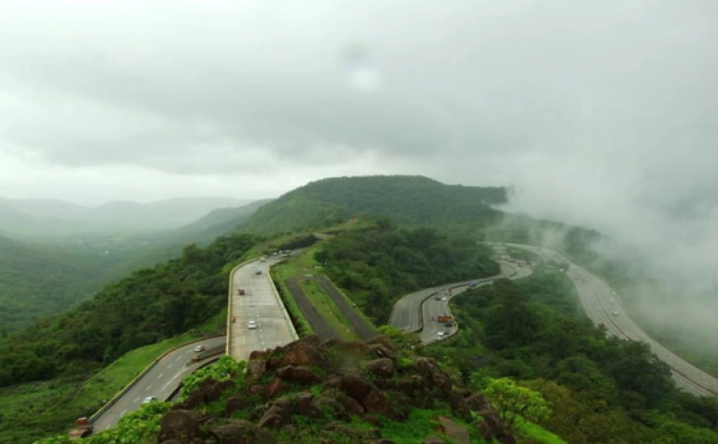 Tourist Places In And Around Lonavala - Lohagad, Rajmachi, Goosebumps