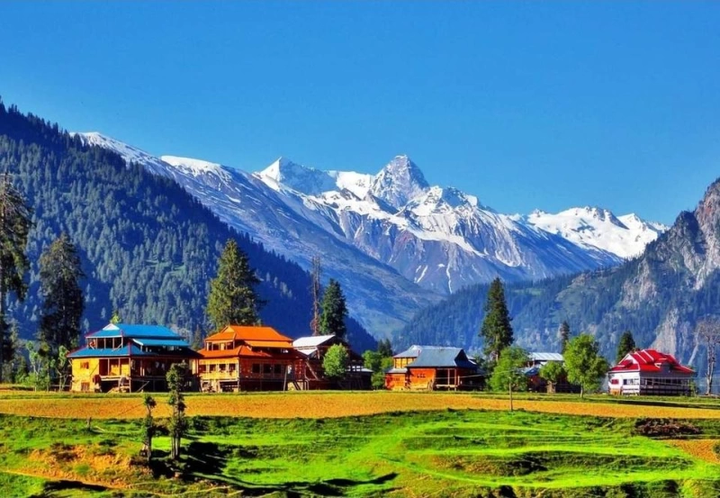 Kashmir has the highest number of tourists in the last seven years!