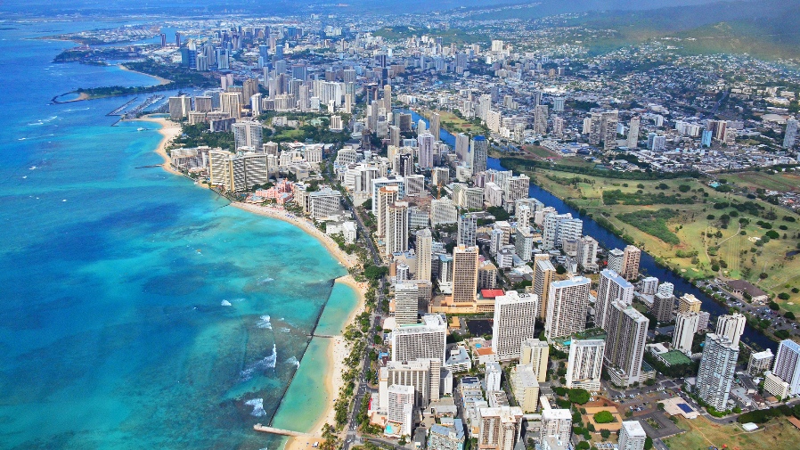 10 of the Most Striking Spots in Hawaii