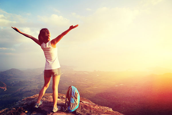 The reason why traveling solo is better than traveling in a group.